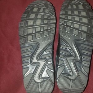 Nike Shoes - Nike AirMAX Nike Shoes - Nike AirMAX
